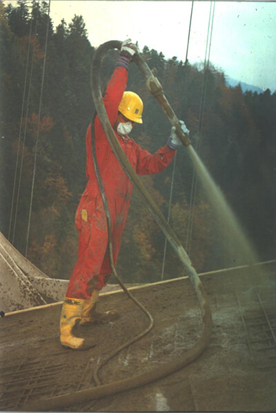 1996